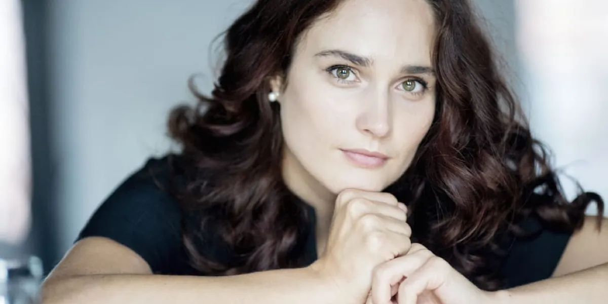 Anna Vinnitskaya, artwork for Schumann’s Piano Concerto
